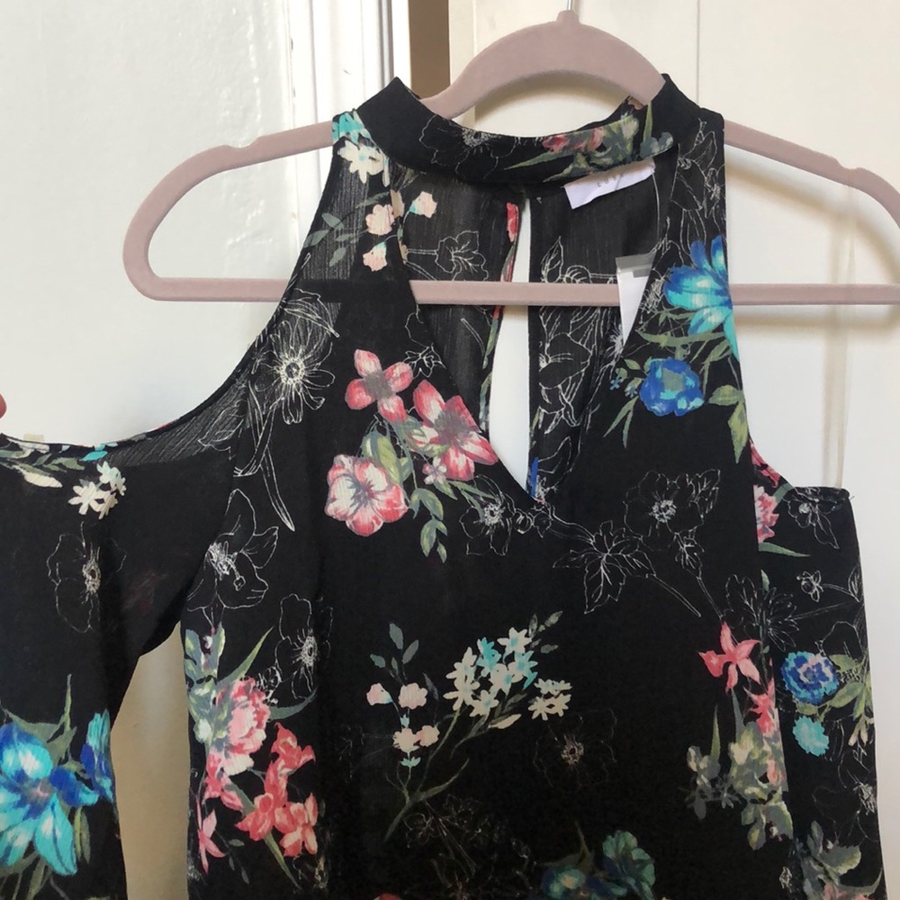 Floral Lush Top (New) - Black Stencil Floral